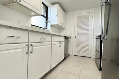 Купить кондоминиум в Лантана, Флорида 3 комнаты, 74.88м2, № 2084215 - фото 27