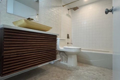 Купить кондоминиум в Лантана, Флорида 3 комнаты, 74.88м2, № 2084215 - фото 16