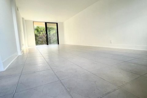Купить кондоминиум в Лантана, Флорида 3 комнаты, 74.88м2, № 2084215 - фото 14