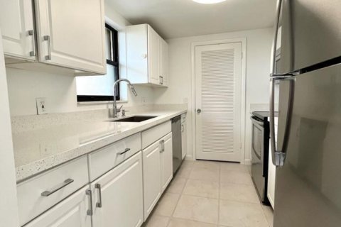 Купить кондоминиум в Лантана, Флорида 3 комнаты, 74.88м2, № 2084215 - фото 28