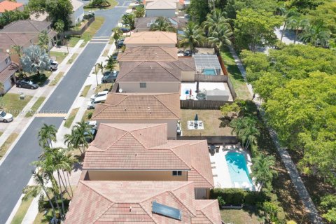 House in Cutler Bay, Florida 4 bedrooms, 219.99 sq.m. № 2012127 - photo 29