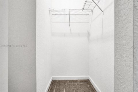 Снять в аренду таунхаус в Корал-Спрингс, Флорида 3 спальни, 172.15м2, № 2025467 - фото 19