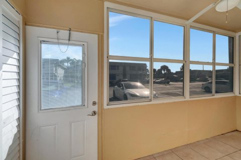 Condo in Delray Beach, Florida, 1 bedroom  № 2081683 - photo 21
