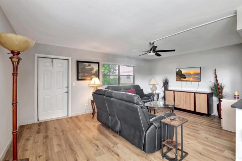 Condo in Delray Beach, Florida, 1 bedroom  № 2081683 - photo 5