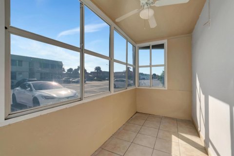 Condo in Delray Beach, Florida, 1 bedroom  № 2081683 - photo 22