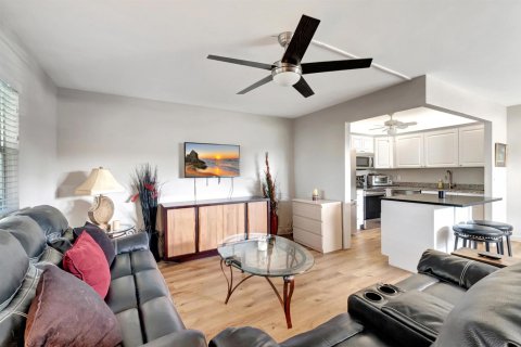 Condo in Delray Beach, Florida, 1 bedroom  № 2081683 - photo 6