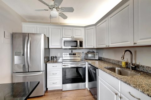 Condo in Delray Beach, Florida, 1 bedroom  № 2081683 - photo 10