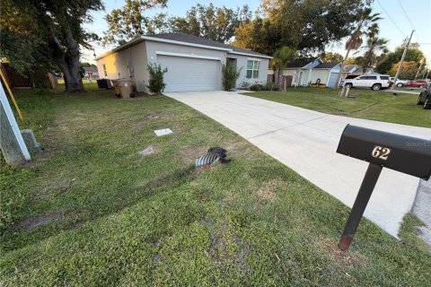 Casa en venta en Kissimmee, Florida, 4 dormitorios, 174.1 m2 № 2167198 - foto 2