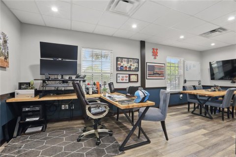 Propiedad comercial en venta en Orlando, Florida, 490.71 m2 № 1747162 - foto 19