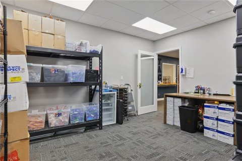 Propiedad comercial en venta en Orlando, Florida, 490.71 m2 № 1747162 - foto 13