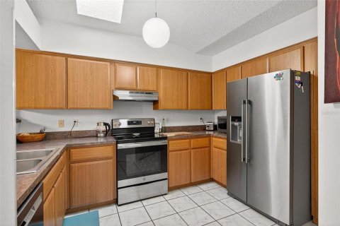House in Ocala, Florida 2 bedrooms, 98.66 sq.m. № 2214884 - photo 14