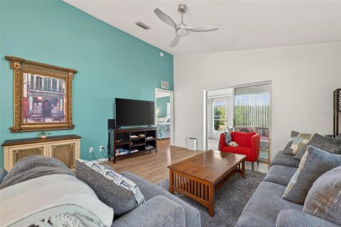 House in Ocala, Florida 2 bedrooms, 98.66 sq.m. № 2214884 - photo 13
