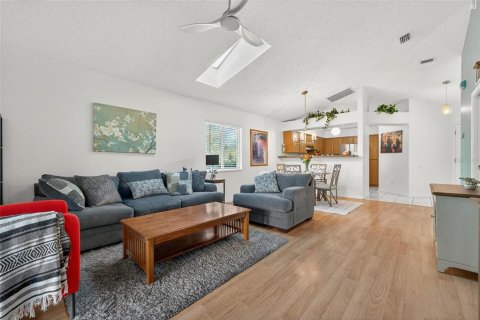House in Ocala, Florida 2 bedrooms, 98.66 sq.m. № 2214884 - photo 8