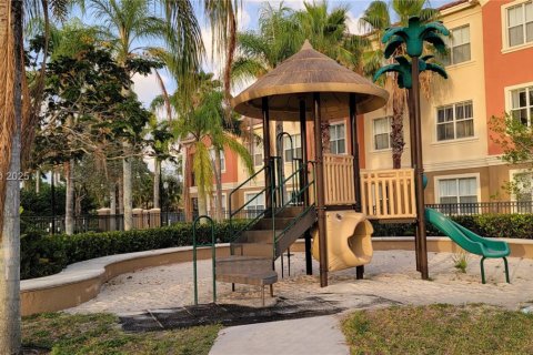 Снять в аренду кондоминиум в Мирамар, Флорида 1 спальня, 73.39м2, № 1887252 - фото 18