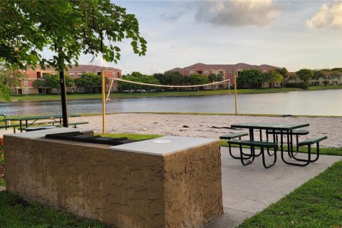 Снять в аренду кондоминиум в Мирамар, Флорида 1 спальня, 73.39м2, № 1887252 - фото 17