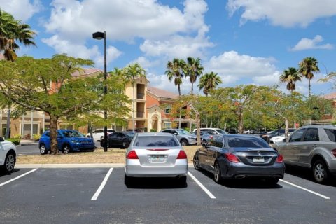 Снять в аренду кондоминиум в Мирамар, Флорида 1 спальня, 73.39м2, № 1887252 - фото 7