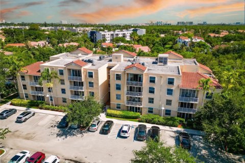 Condo in Dania Beach, Florida, 2 bedrooms  № 1756642 - photo 7