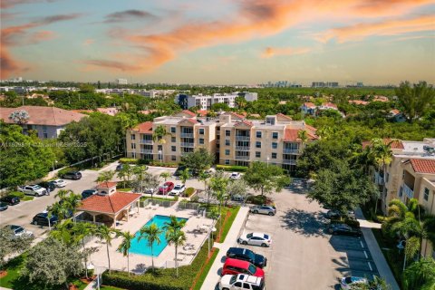 Condo in Dania Beach, Florida, 2 bedrooms  № 1756642 - photo 13
