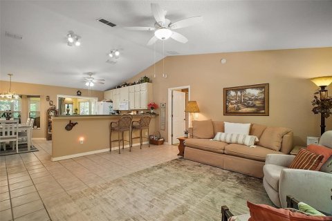 Casa en venta en Belleview, Florida, 2 dormitorios, 115.38 m2 № 1750318 - foto 2