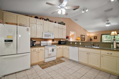Casa en venta en Belleview, Florida, 2 dormitorios, 115.38 m2 № 1750318 - foto 4