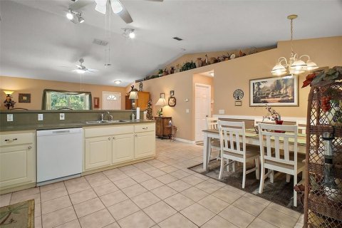Casa en venta en Belleview, Florida, 2 dormitorios, 115.38 m2 № 1750318 - foto 5