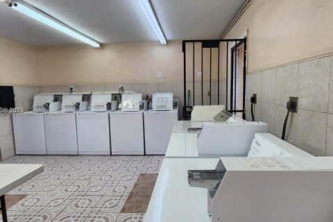 Appartement à louer à Hialeah, Floride: 2 chambres, 65.96 m2 № 1941047 - photo 17