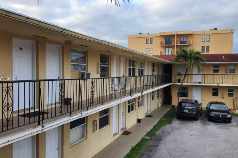 Appartement à louer à Hialeah, Floride: 2 chambres, 65.96 m2 № 1941047 - photo 19