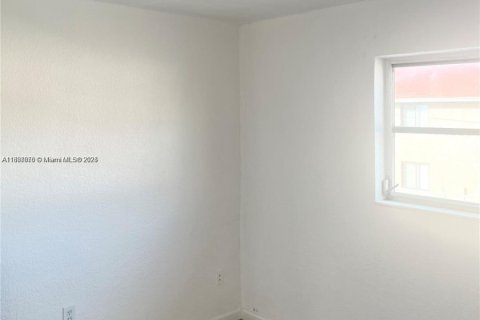 Appartement à louer à Hialeah, Floride: 2 chambres, 65.96 m2 № 1941047 - photo 13