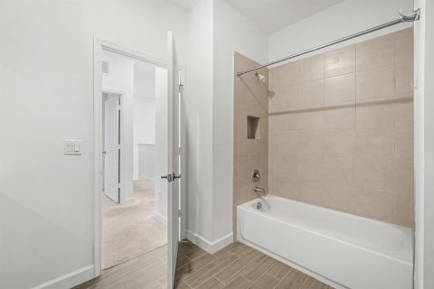 Townhouse in Lake Worth, Florida 3 bedrooms, 179.39 sq.m. № 2086784 - photo 24