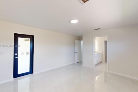 House in Cape Coral, Florida 3 bedrooms № 1814104 - photo 25