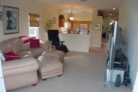 House in Winter Garden, Florida 4 bedrooms, 204.11 sq.m. № 2092445 - photo 6