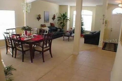 House in Winter Garden, Florida 4 bedrooms, 204.11 sq.m. № 2092445 - photo 3