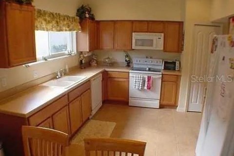 House in Winter Garden, Florida 4 bedrooms, 204.11 sq.m. № 2092445 - photo 4