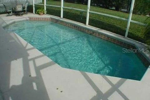 House in Winter Garden, Florida 4 bedrooms, 204.11 sq.m. № 2092445 - photo 2