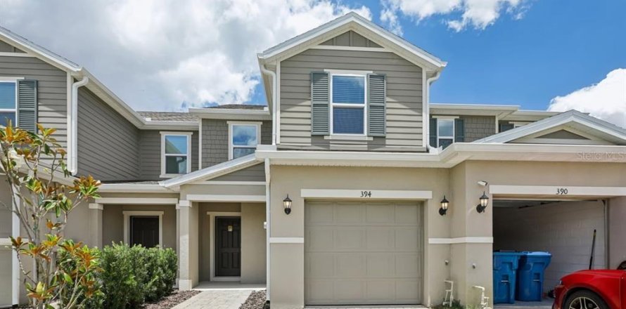 Townhouse in Lake Wales, Florida 3 bedrooms, 144.65 sq.m. № 2375552