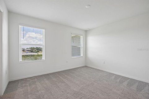 Townhouse in Lake Wales, Florida 3 bedrooms, 144.65 sq.m. № 2375552 - photo 12