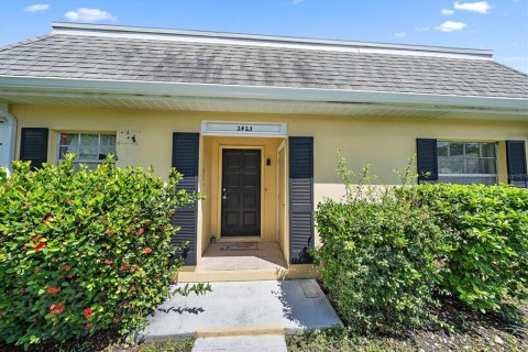 Condo in Sarasota, Florida, 2 bedrooms  № 2353426