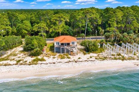 Villa ou maison à Carrabelle, Floride 3 chambres, 125.42 m2 № 2409944