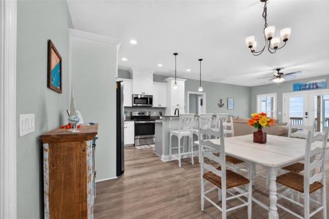 Villa ou maison à vendre à Carrabelle, Floride: 3 chambres, 125.42 m2 № 2409944 - photo 8
