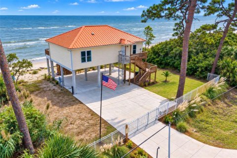 Villa ou maison à vendre à Carrabelle, Floride: 3 chambres, 125.42 m2 № 2409944 - photo 5
