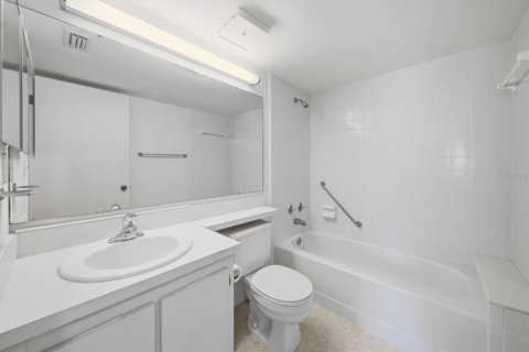 Condominio en venta en Tarpon Springs, Florida, 2 dormitorios, 96.71 m2 № 2098092 - foto 11