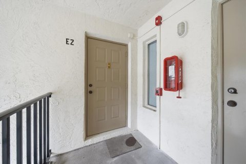 Condominio en venta en Tarpon Springs, Florida, 2 dormitorios, 96.71 m2 № 2098092 - foto 19