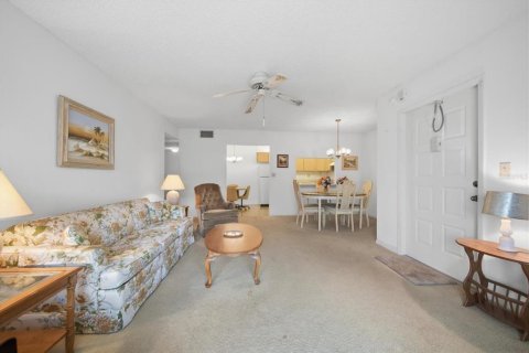 Condominio en venta en Tarpon Springs, Florida, 2 dormitorios, 96.71 m2 № 2098092 - foto 3