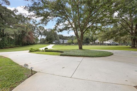 Casa en venta en Newberry, Florida, 4 dormitorios, 302.68 m2 № 2386257 - foto 5