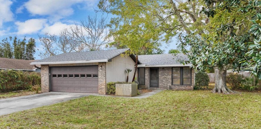 House in Atlantic Beach, Florida 3 bedrooms, 108.7 sq.m. № 882069