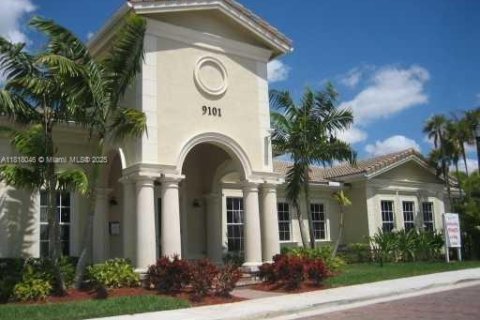Touwnhouse à louer à Tamarac, Floride: 3 chambres, 134.34 m2 № 2038153 - photo 17