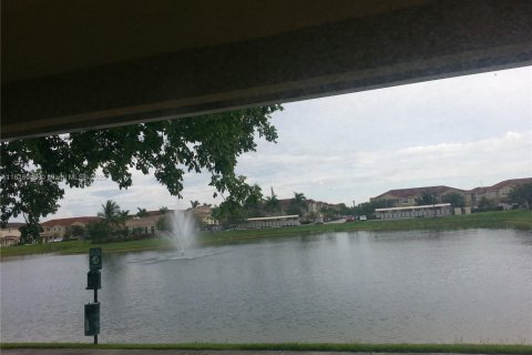 Touwnhouse à louer à Tamarac, Floride: 3 chambres, 134.34 m2 № 2038153 - photo 14