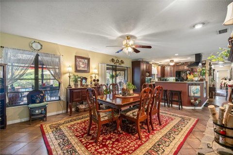 House in Inverness, Florida 3 bedrooms, 198.81 sq.m. № 2200498 - photo 11