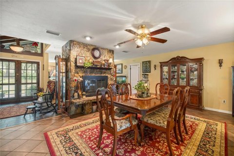 House in Inverness, Florida 3 bedrooms, 198.81 sq.m. № 2200498 - photo 9