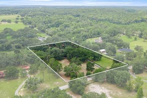 House in Inverness, Florida 3 bedrooms, 198.81 sq.m. № 2200498 - photo 2